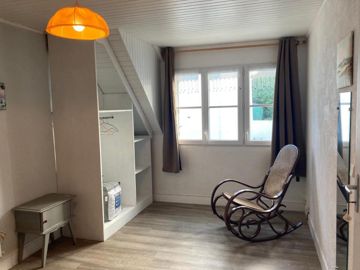 Maison Cosy Avec Jardin, Centre De Sauzon, 200M Du Port, 3 Chambres, Wifi, Terrasse Et Barbecue - Fr-1-418-211 Buitenkant foto